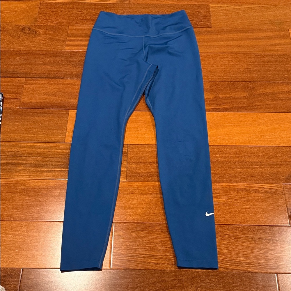 Nike Women's Royal Blue Leggings